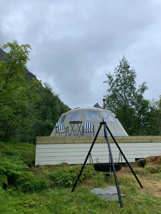 Отель Glamping Lofoten Kongsjorda Экстерьер фото